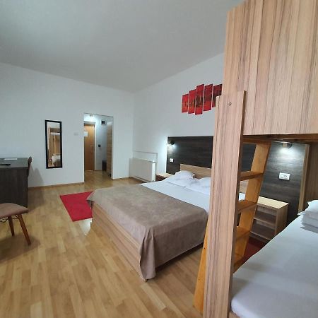 Hotel Mures Topliţa Zewnętrze zdjęcie