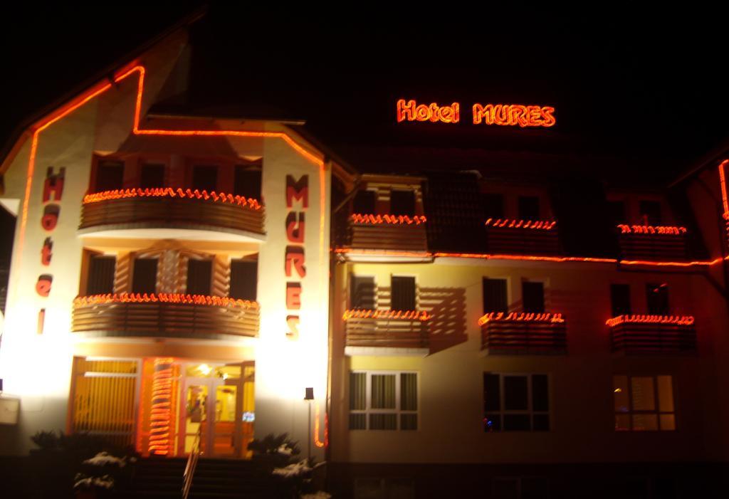 Hotel Mures Topliţa Zewnętrze zdjęcie