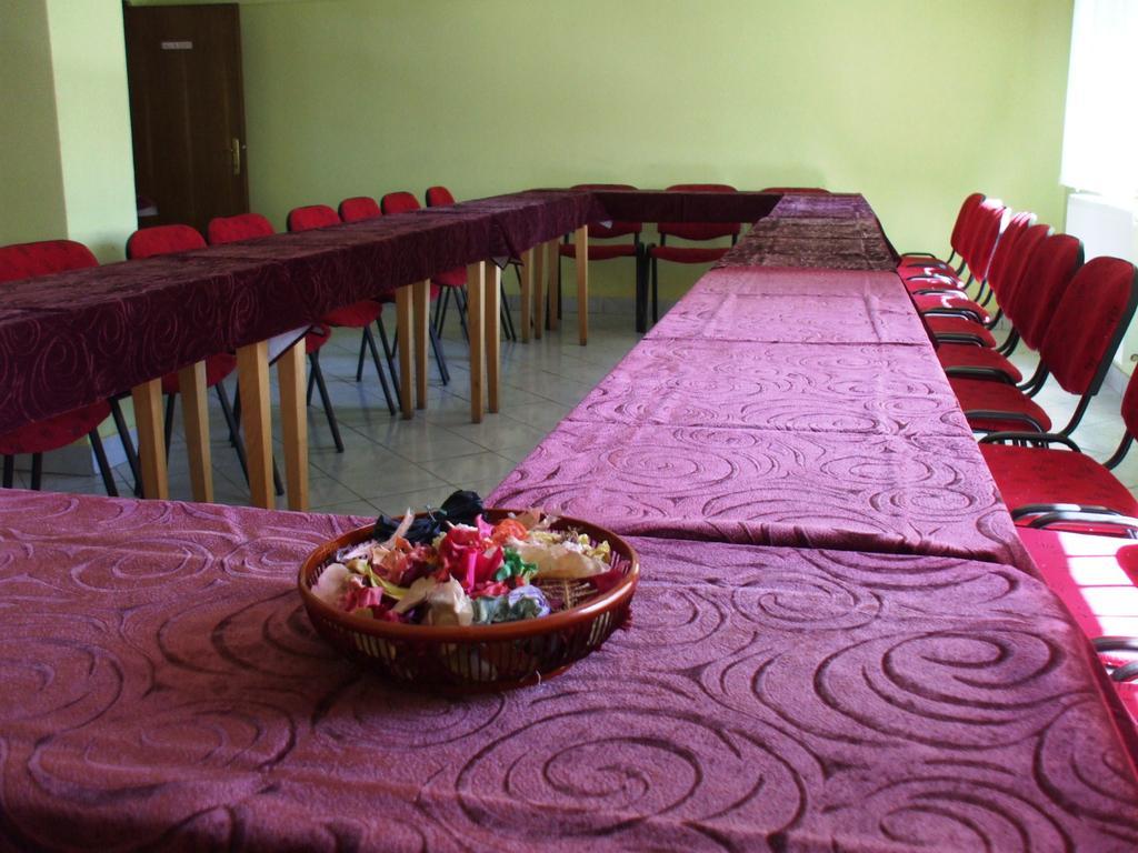 Hotel Mures Topliţa Zewnętrze zdjęcie