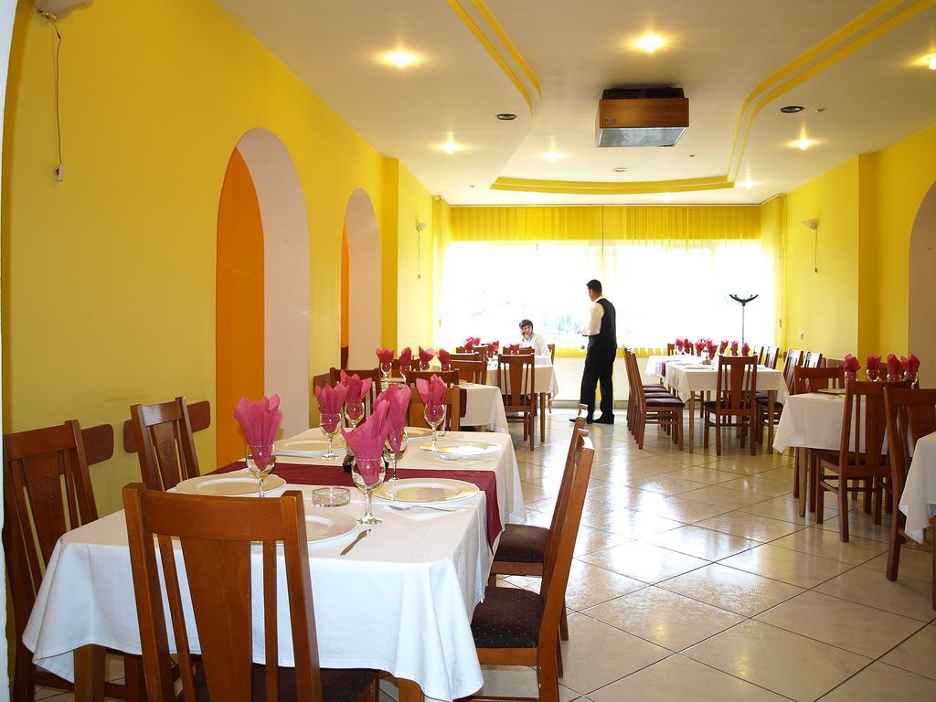 Hotel Mures Topliţa Zewnętrze zdjęcie