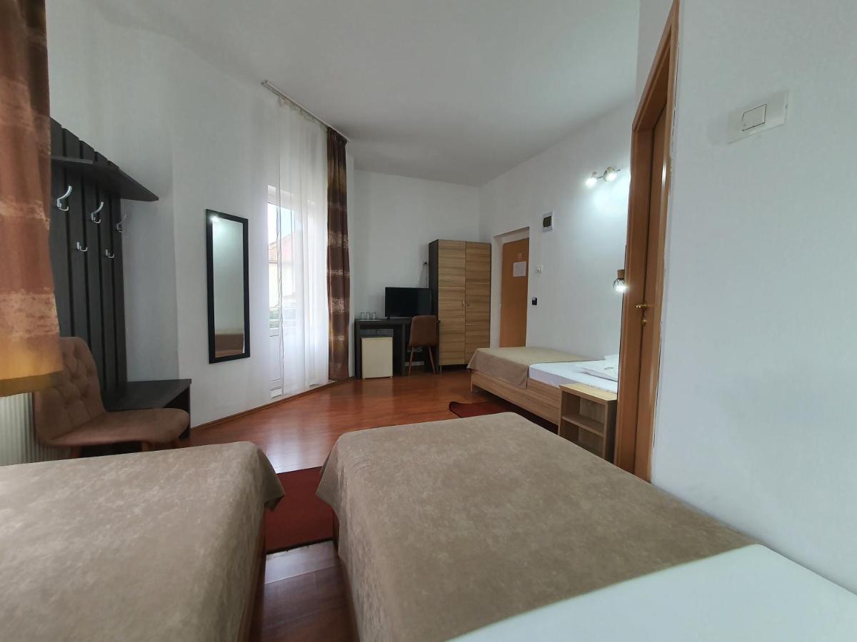 Hotel Mures Topliţa Zewnętrze zdjęcie