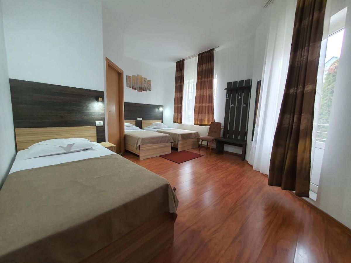 Hotel Mures Topliţa Zewnętrze zdjęcie