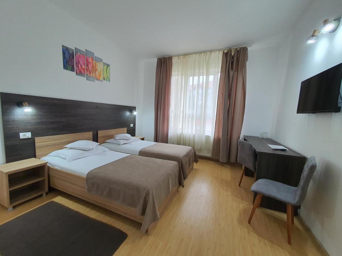 Hotel Mures Topliţa Zewnętrze zdjęcie
